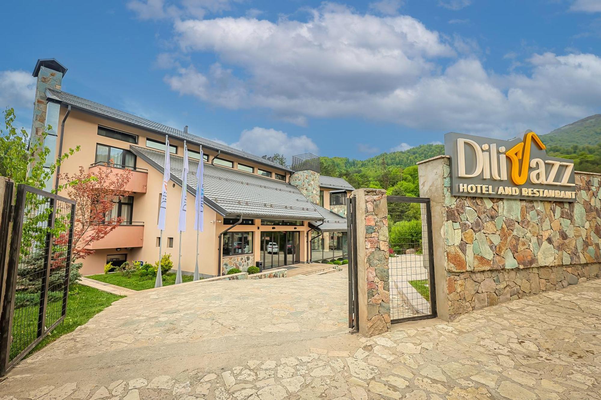 Dilijazz Hotel & Restaurant Dilijan Exterior photo